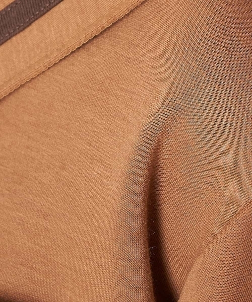 A de a.v.v（アードアー・ヴェ・ヴェ）の「（SET UP対応）セーラーカラーダンボールチュニック（Tシャツ/カットソー・レディース・カーキ/サンドベージュ/ブラック・38/36）」の4枚目の写真