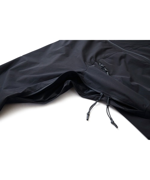 MAGIC NUMBER（マジック ナンバー）の「【MAGIC NUMBER】LIVIN' WELL ESSENTIAL STRETCH JK（マウンテンパーカー・メンズ・ブラック・MEDIUM/X-LARGE/LARGE）」の10枚目の写真