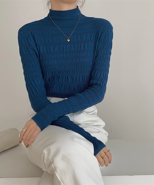 Girly Doll(ガーリードール)の「ボトルネックシャーリングギャザートップス(Tシャツ/カットソー・レディース・ホワイト/ブラック/ベージュ/ネイビー/ブラウン・F)」の8枚目の写真