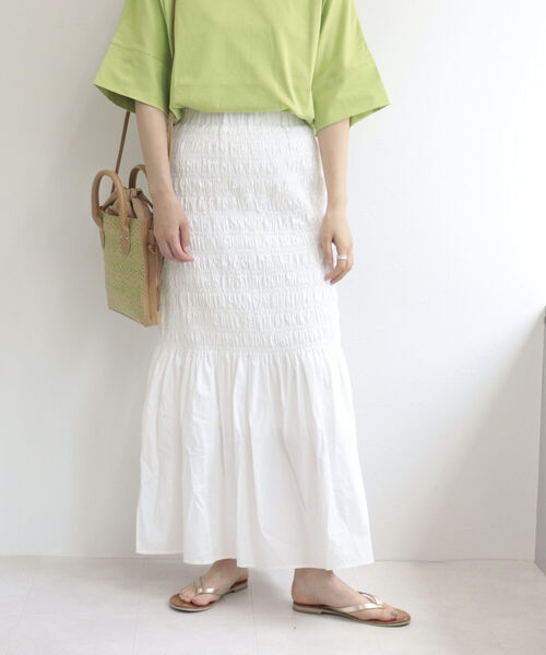 fredy emue（フレディエミュ）の「シャーリングギャザー マーメイドスカート（スカート・レディース・オフホワイト/ブルー系その他/ピンク系その他・38）」の14枚目の写真