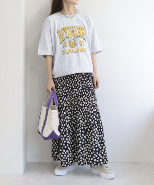 fredy emue（フレディエミュ）の「シャーリングギャザー マーメイドスカート（スカート・レディース・オフホワイト/ブルー系その他/ピンク系その他・38）」の15枚目の写真