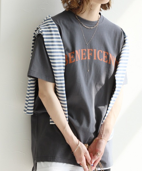 reca(レカ)の「アーチロゴプリントBIG Tシャツ(Tシャツ/カットソー・レディース・オフホワイト/ホワイト系その他/ブラック/チャコール/グリーン系その他/グレイッシュベージュ/ホワイト系その他2・FREE)」の5枚目の写真