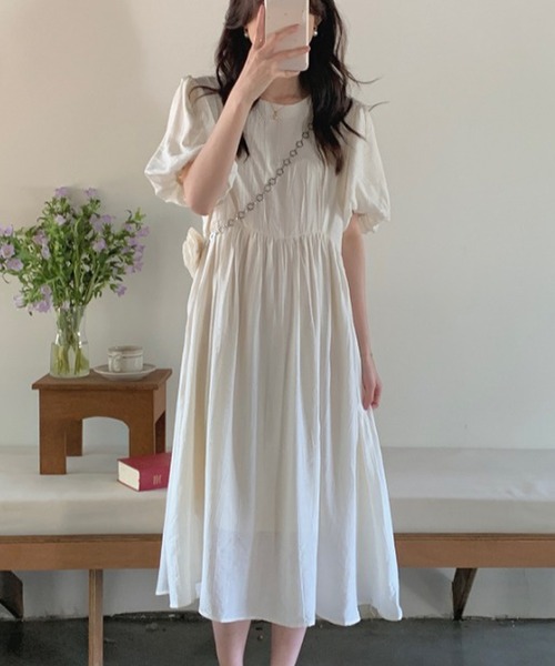 LAFFMO(ラフモ)の「パフスリーブワンピース(ワンピース・レディース・ホワイト/ブラック・L/M)」の18枚目の写真