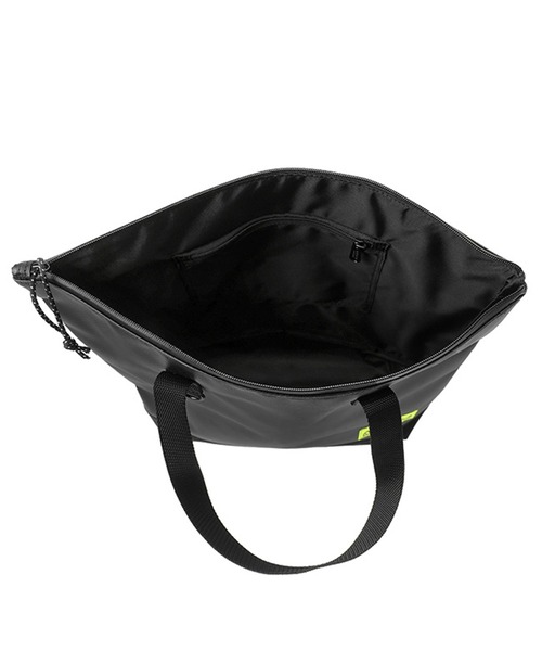 Manhattan Portage（マンハッタンポーテージ）の「Marine Park Flatlands Tote Matte Vinyl 2022（トートバッグ・メンズ・ブラック・MEDIUM）」の11枚目の写真