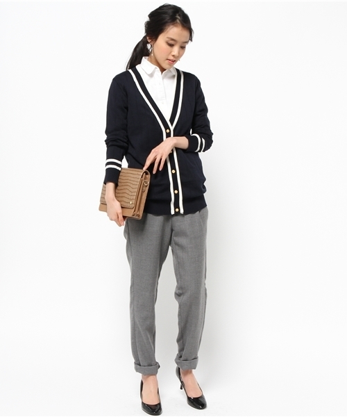 La TOTALITE(ラトータリテ)の「ライン V カーディガン。(ニット/セーター・レディース・ネイビー/ホワイト・FREE)」の6枚目の写真