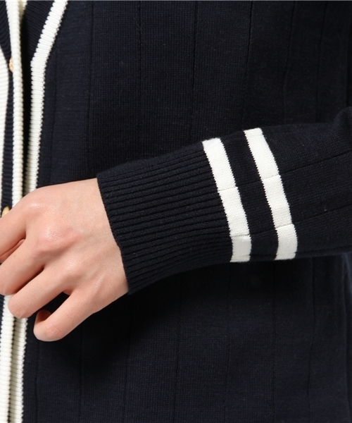 La TOTALITE(ラトータリテ)の「ライン V カーディガン。(ニット/セーター・レディース・ネイビー/ホワイト・FREE)」の8枚目の写真