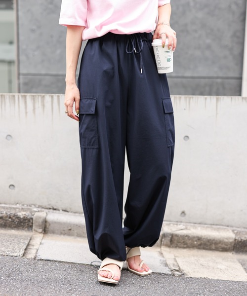 COLONY 2139(コロニートゥーワンスリーナイン)の「ナイロンパラシュートパンツ(その他パンツ・レディース・ネイビー/オフホワイト/ピンク・FREE)」の12枚目の写真