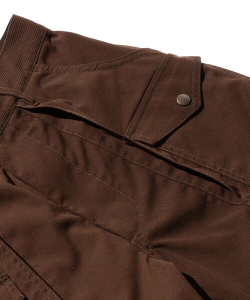 BEAMS PLUS（ビームスプラス）の「BEAMS PLUS / ポリエステル コーデュロイ ブッシュパンツ（カーゴパンツ・メンズ・ブラウン/ネイビー/その他・S/L/M/XL）」の17枚目の写真