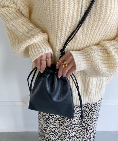 MYMOOD.（マイムード）の「2WAY巾着ミニショルダーバッグ（ショルダーバッグ・レディース・ブラック/アイボリー/ベージュ/シルバー・FREE）」の13枚目の写真