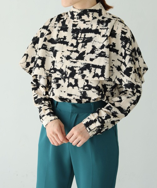 vingtrois（バントロア）の「【vingtrois】ニュアンス柄アシメレイヤードハイネックブラウス（シャツ/ブラウス・レディース・ブラック/グリーン/マスタード・M）」の2枚目の写真