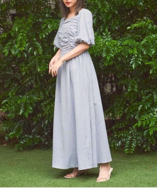 N WITH.（エヌウィズ）の「パフスリーブワンピース（ワンピース・レディース・ベージュ/ブラック/ブルー・FREE）」の7枚目の写真