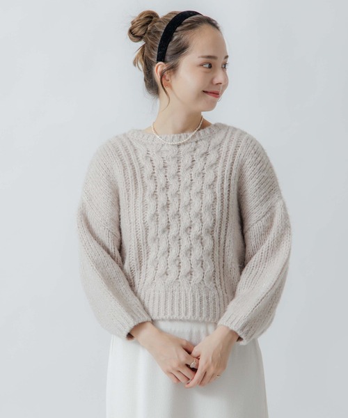 flower(フラワー)の「クリスタルアランニット(ニット/セーター・レディース・グレー/アイボリー・FREE)」の2枚目の写真