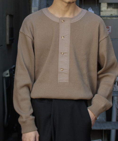 GLOSTER(グロスター)の「【GLOSTER/グロスター】ARMY RIB ヘンリーネックロンT(Tシャツ/カットソー・メンズ・キナリ/ベージュ/チャコールグレー・M/L)」の7枚目の写真