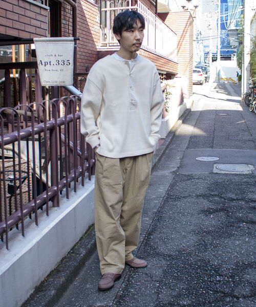 GLOSTER(グロスター)の「【GLOSTER/グロスター】ARMY RIB ヘンリーネックロンT(Tシャツ/カットソー・メンズ・キナリ/ベージュ/チャコールグレー・M/L)」の21枚目の写真