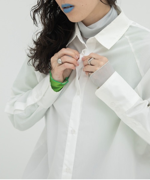 VACANCY（ヴァカンシー）の「マルチウェイショルダーオープンシャツ（シャツ/ブラウス・レディース・イエロー/ホワイト/ブルー・FREE）」の14枚目の写真