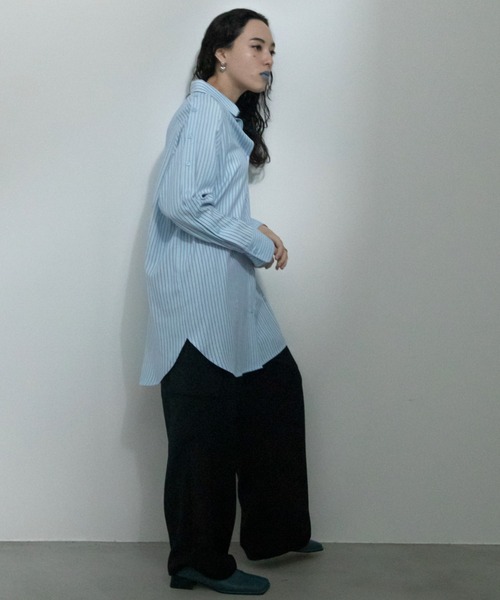 VACANCY（ヴァカンシー）の「マルチウェイショルダーオープンシャツ（シャツ/ブラウス・レディース・イエロー/ホワイト/ブルー・FREE）」の20枚目の写真