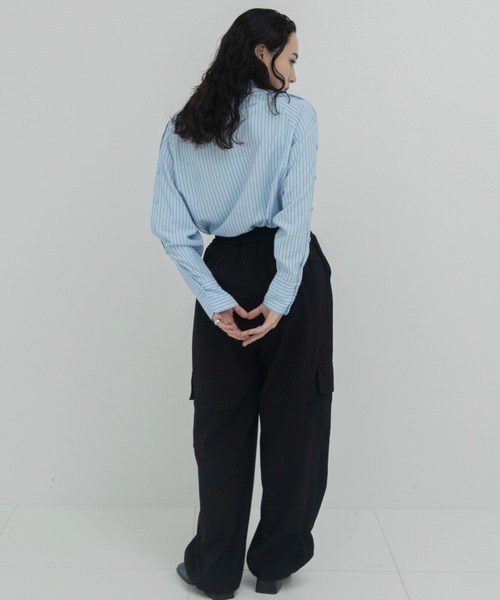 VACANCY（ヴァカンシー）の「マルチウェイショルダーオープンシャツ（シャツ/ブラウス・レディース・イエロー/ホワイト/ブルー・FREE）」の22枚目の写真