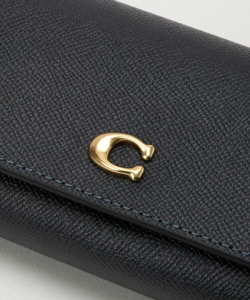 COACH（コーチ）の「フラップ ウォレット（パスケース付き）（財布