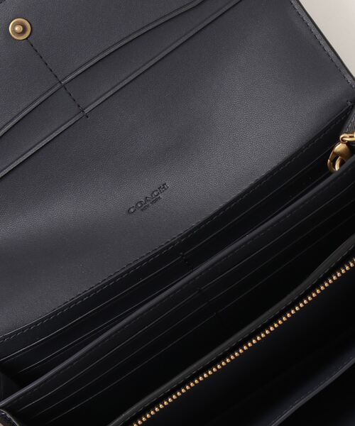 COACH（コーチ）の「フラップ ウォレット（パスケース付き）（財布