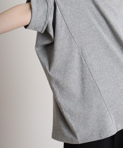 atONE(アットワン)の「atONE 変形ドルマンカットソー 半袖(Tシャツ/カットソー・レディース・杢グレー/ネイビー/ピンクベージュ/オフホワイト・LL~3L/4L~5L/M-L)」の19枚目の写真