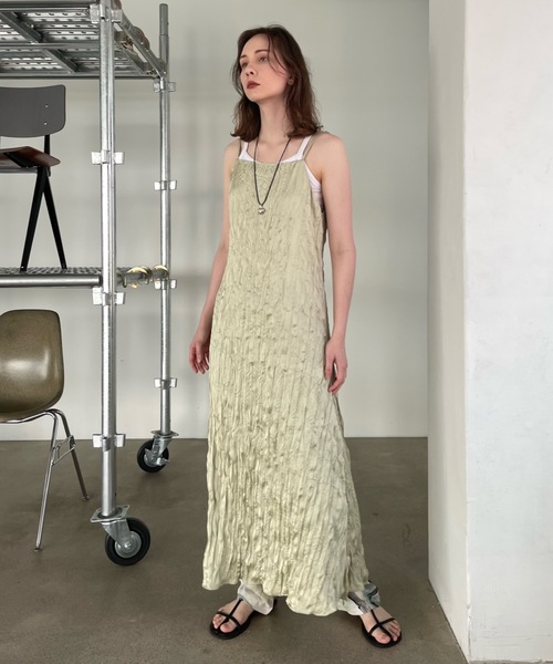 Didot.showroom(ディドット ショールーム)の「【DIDOT.】しわ加工スクエアキャミワンピ(ワンピース・レディース・ブラック/クリーム/ブラウン/ミント・FREE)」の4枚目の写真