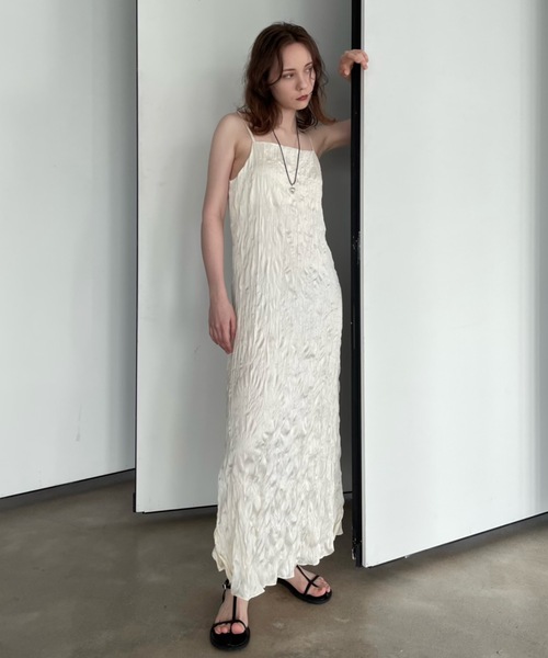 Didot.showroom(ディドット ショールーム)の「【DIDOT.】しわ加工スクエアキャミワンピ(ワンピース・レディース・ブラック/クリーム/ブラウン/ミント・FREE)」の3枚目の写真