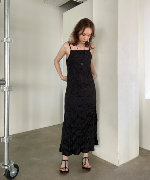 Didot.showroom(ディドット ショールーム)の「【DIDOT.】しわ加工スクエアキャミワンピ(ワンピース・レディース・ブラック/クリーム/ブラウン/ミント・FREE)」の5枚目の写真