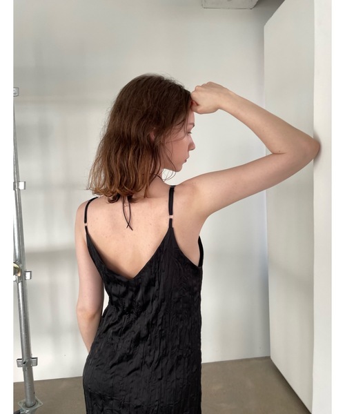 Didot.showroom(ディドット ショールーム)の「【DIDOT.】しわ加工スクエアキャミワンピ(ワンピース・レディース・ブラック/クリーム/ブラウン/ミント・FREE)」の9枚目の写真