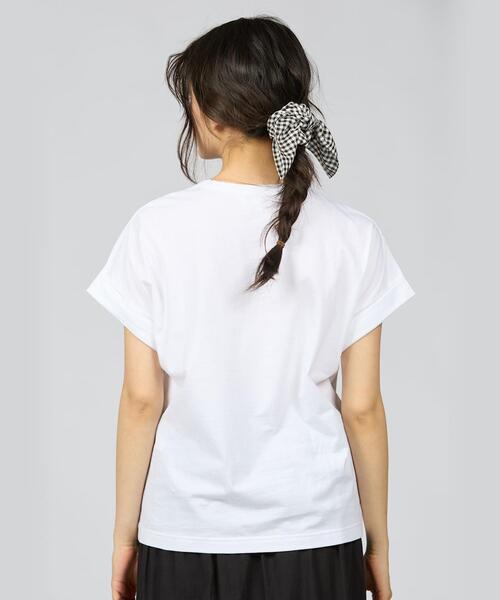 To b. by agnes b.（トゥービーバイアニエスベー）の「WT13 TS マカロンロゴTシャツ（Tシャツ/カットソー・レディース・ホワイト・38/40）」の5枚目の写真