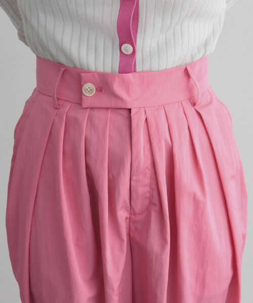 fredy emue(フレディエミュ)の「ナイロンボリュームタックパンツ(その他パンツ・レディース・ブラック/イエロー/ピンク/アイボリー・38/36)」の14枚目の写真