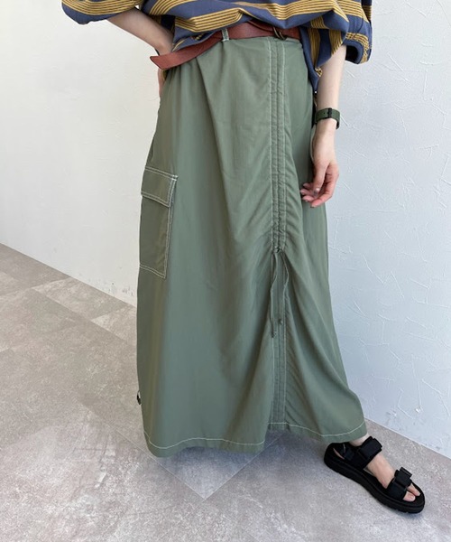 niko and...（ニコアンド）の「[MODE NORM CORE]シャカマキシドロストスカート（スカート・レディース・カーキ/モカ/スモーク・MEDIUM/LARGE）」の2枚目の写真