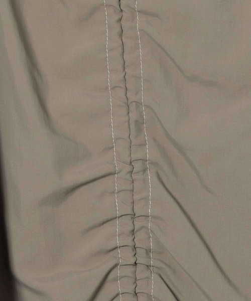 niko and...（ニコアンド）の「[MODE NORM CORE]シャカマキシドロストスカート（スカート・レディース・カーキ/モカ/スモーク・MEDIUM/LARGE）」の13枚目の写真