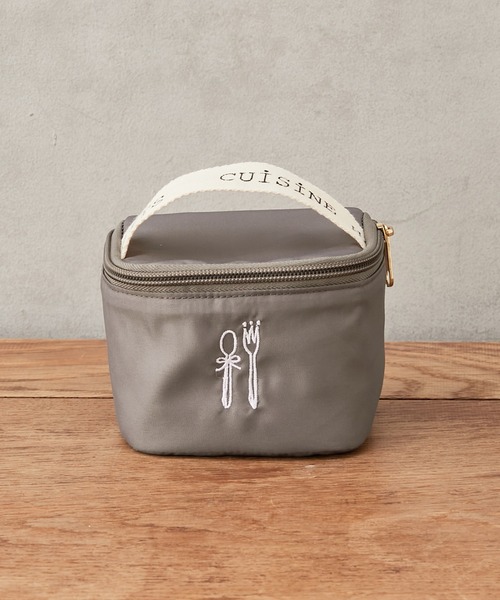 CUISINE HABITS（クイジーヌハビッツ）の「クイジーヌハビッツ 保冷ミニランチポーチ（お弁当箱・レディース・レッド/グレー/ベージュ/ブルー/サンドベージュ・フリー）」の17枚目の写真