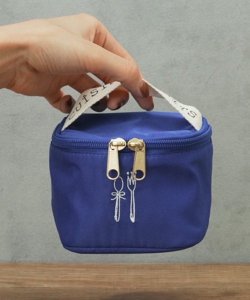 CUISINE HABITS（クイジーヌハビッツ）の「クイジーヌハビッツ 保冷ミニランチポーチ（お弁当箱・レディース・レッド/グレー/ベージュ/ブルー/サンドベージュ・フリー）」の12枚目の写真