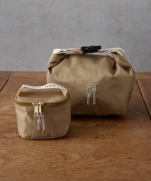 CUISINE HABITS（クイジーヌハビッツ）の「クイジーヌハビッツ 保冷ミニランチポーチ（お弁当箱・レディース・レッド/グレー/ベージュ/ブルー/サンドベージュ・フリー）」の15枚目の写真