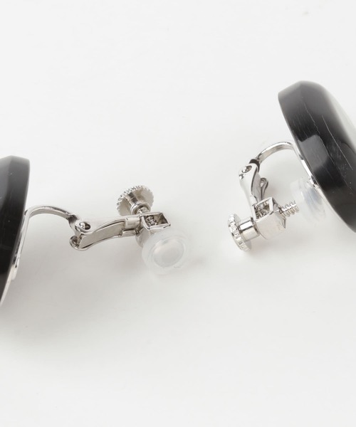 URBAN RESEARCH DOORS(アーバンリサーチドアーズ)の「バッファローホーンイヤリング(イヤリング・レディース・ブラック/シルバー・-)」の4枚目の写真