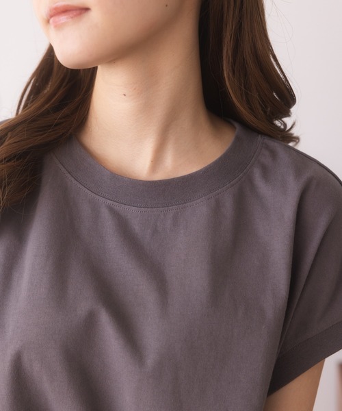Eclat one(エクラワン)の「夏の大人カジュアル オーバーサイズ フレンチスリーブ Tシャツ(Tシャツ/カットソー・レディース・チャコール/ブラック/オフホワイト・FREE)」の17枚目の写真