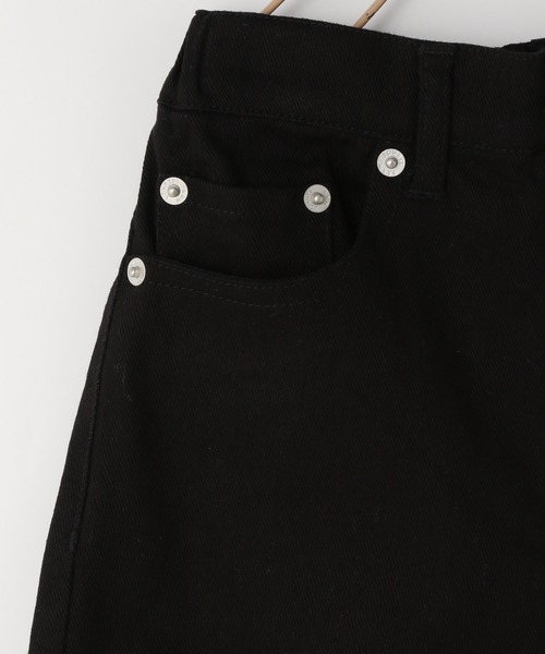 LOWRYS FARM（ローリーズファーム）の「カットオフデニムショートパンツ　 195453（デニムパンツ・キッズ・ブラック/オフホワイト/ブルー・110cm/120cm/130cm/140cm/150cm）」の5枚目の写真