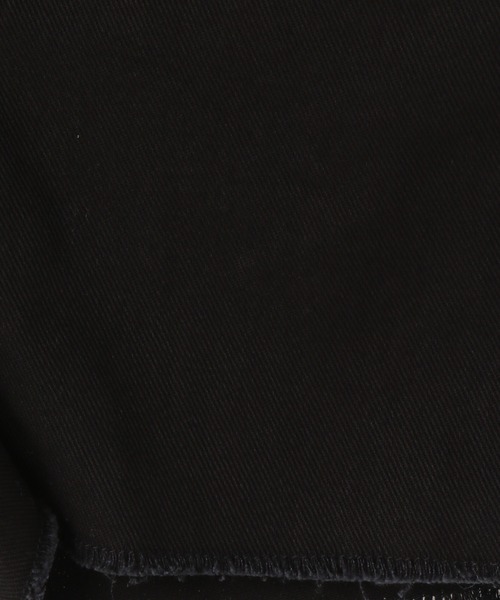 LOWRYS FARM（ローリーズファーム）の「カットオフデニムショートパンツ　 195453（デニムパンツ・キッズ・ブラック/オフホワイト/ブルー・110cm/120cm/130cm/140cm/150cm）」の9枚目の写真