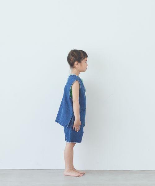 LOWRYS FARM（ローリーズファーム）の「カットオフデニムショートパンツ　 195453（デニムパンツ・キッズ・ブラック/オフホワイト/ブルー・110cm/120cm/130cm/140cm/150cm）」の16枚目の写真