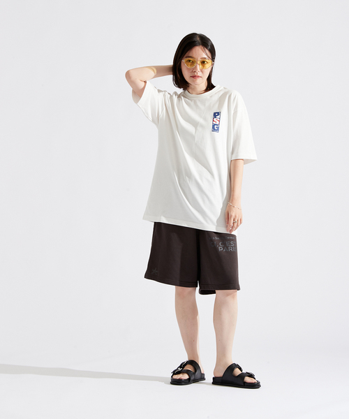 【Paris Saint-Germain】バーティカル ロゴプリント Tシャツ（Tシャツ/カットソー）｜PARIS SAINT-GERMAIN（パリ・サン＝ジェルマン）