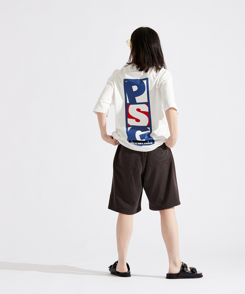【Paris Saint-Germain】バーティカル ロゴプリント Tシャツ（Tシャツ/カットソー）｜PARIS SAINT-GERMAIN（パリ・サン＝ジェルマン）