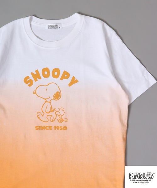 PEANUTS(ピーナッツ)の「PEANUTS スヌーピー グラデーション 半袖 Tシャツ(Tシャツ/カットソー・レディース・ブルーグレー/イエロー/オレンジ/ブルー/グリーン/ピンク・M/L/LL)」の6枚目の写真