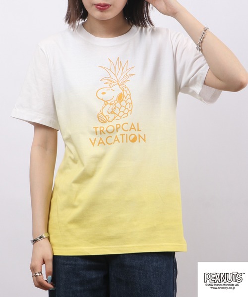 PEANUTS(ピーナッツ)の「PEANUTS スヌーピー グラデーション 半袖 Tシャツ(Tシャツ/カットソー・レディース・ブルーグレー/イエロー/オレンジ/ブルー/グリーン/ピンク・M/L/LL)」の22枚目の写真