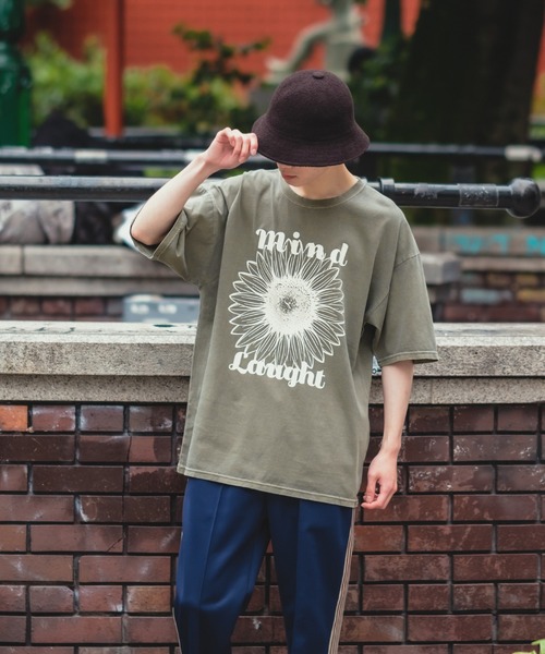 improves(インプローブス)の「【UAU】Mind Laught フラワープリント ピグメント加工 半袖Tシャツ(Tシャツ/カットソー・メンズ・ホワイト/ピンク/オレンジ/ミント/ネイビー/ブルー/カーキ/ブラック・MEDIUM/LARGE/X-LARGE)」の15枚目の写真