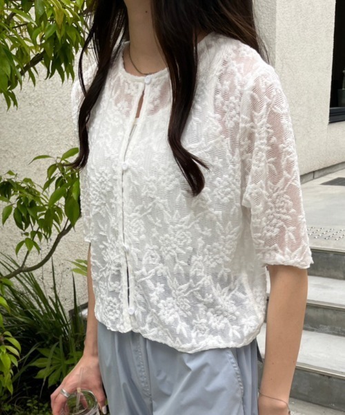 nemne store(ネンネストア)の「前後2way花柄レースカーディガン(カーディガン/ボレロ・レディース・ブラック/アイボリー/ブルー・フリー)」の1枚目の写真