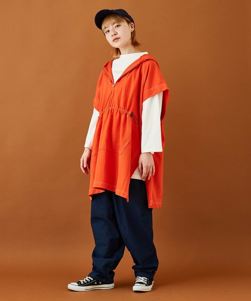 CUBE SUGAR（キューブシュガー）の「ミニ裏毛スウェットフーディビッグベスト（ベスト・レディース・オレンジ/ナチュラル/ヘザーチャコール/ブルー・M）」の18枚目の写真