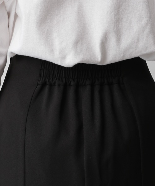 LOWRYS FARM(ローリーズファーム)の「ハイウエストマーメイドスカート(スカート・レディース・カーキ/モカ/ブルーグレー/ブラック/ベージュ/ネイビー/ライトブラウン・マルチサイズ)」の10枚目の写真