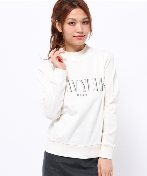 OUTLET(アウトレット)の「【CIAOPANIC TYPY】NEWYORK刺繍ハイネックプルオーバー(Tシャツ/カットソー・レディース・グレー/オフホワイト/ネイビー・FREE)」の2枚目の写真