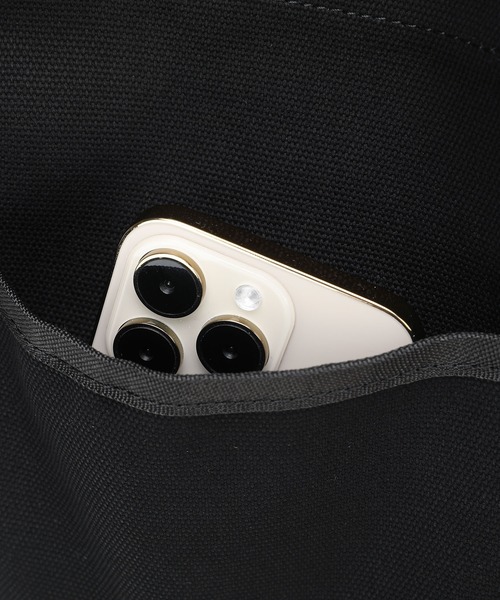 Ungrid（アングリッド）の「【Ungrid/アングリッド】キャンバス ロゴテープミニトートバッグ（トートバッグ・レディース・アイボリー/ブラック/ブラック系その他・FREE）」の8枚目の写真